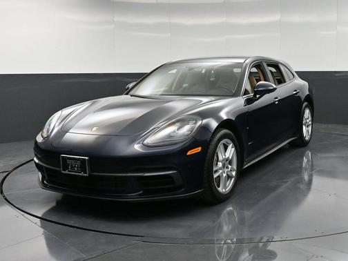 2018 Porsche Panamera 4