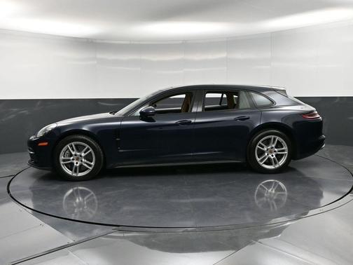 2018 Porsche Panamera 4