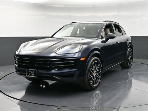 2025 Porsche Cayenne Base