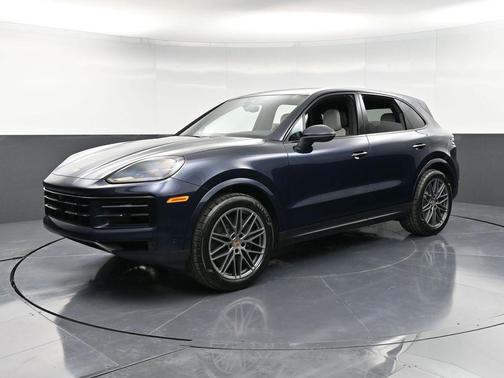 2025 Porsche Cayenne Base