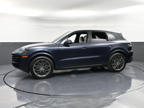 2025 Porsche Cayenne Base