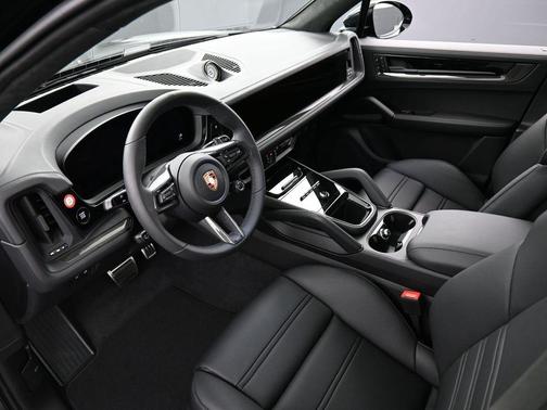 2026 Porsche Cayenne GTS