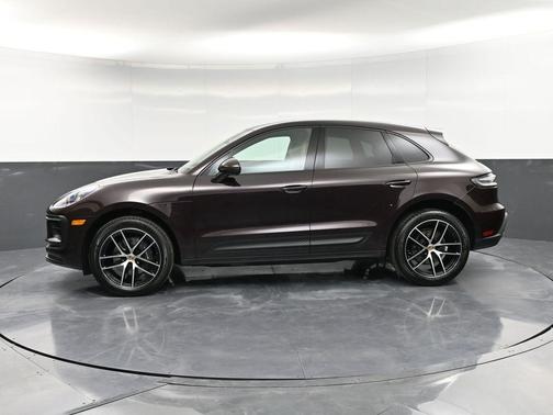 2025 Porsche Macan 