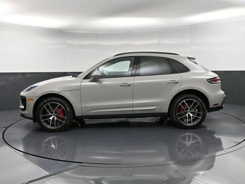 2026 Porsche Macan S