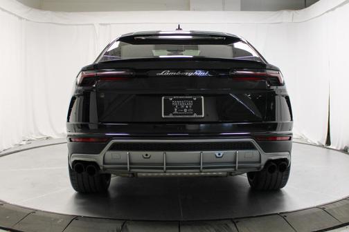 2019 Lamborghini Urus Base