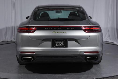 2018 Porsche Panamera E-Hybrid 4