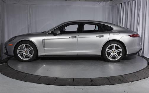 2018 Porsche Panamera E-Hybrid 4