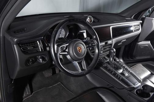 2021 Porsche Macan S
