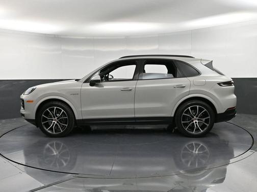 2026 Porsche Cayenne AWD