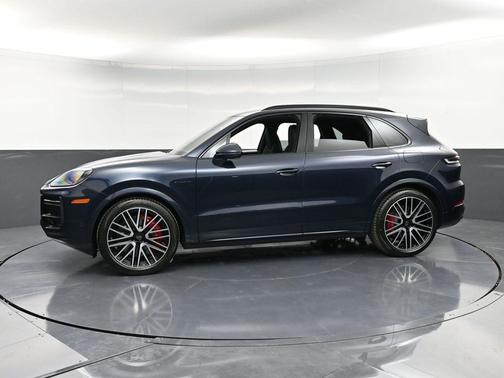 2025 Porsche Cayenne Turbo