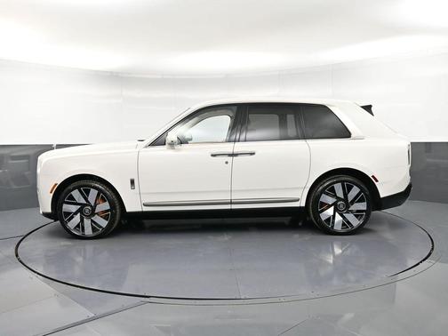 White 2026 Rolls-Royce Cullinan