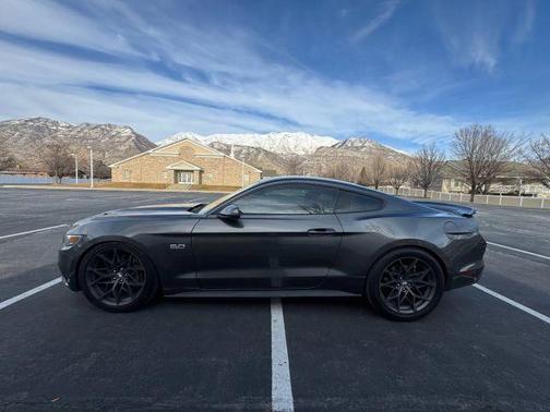 2017 Ford Mustang GT