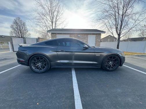 2017 Ford Mustang GT