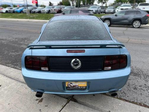 Blue 2005 Ford Mustang GT Premium