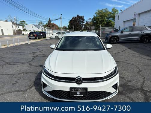 2025 Volkswagen Jetta 1.5T SE