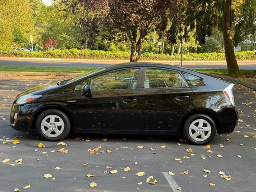 2011 Toyota Prius III