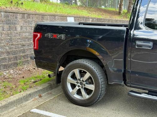Black 2016 Ford F-150