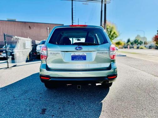 2014 Subaru Forester 2.5i