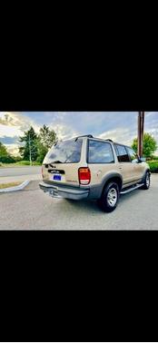 1999 Ford Explorer XL