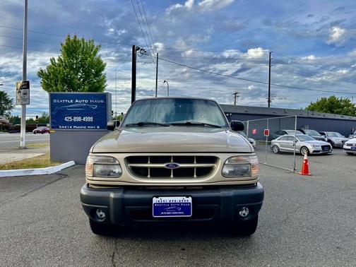 1999 Ford Explorer XL