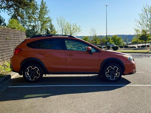 Tangerine Orange Pearl 2014 Subaru XV Crosstrek 2.0i Premium