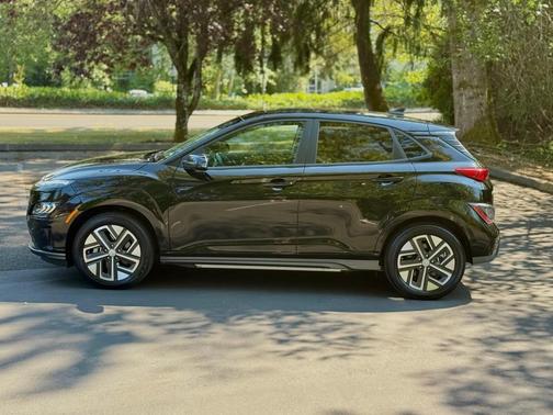 2022 Hyundai KONA EV Limited