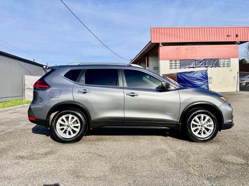 2017 Nissan Rogue Hybrid SV