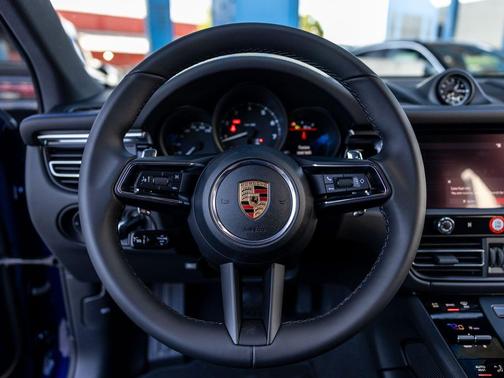 Blue Metallic 2026 Porsche Macan Macan