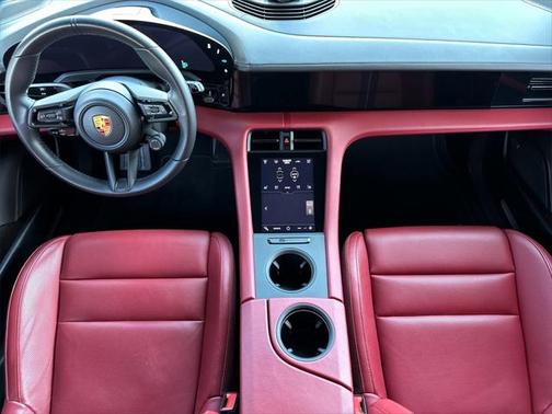 2022 Porsche Taycan Cross Turismo 4S