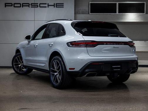 2026 Porsche Macan 
