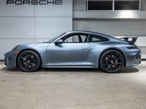 2026 Porsche 911 Carrera 4S