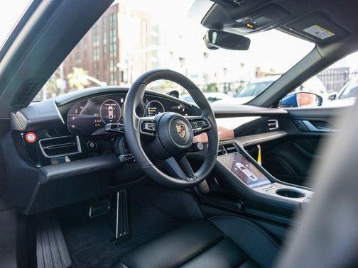 2026 Porsche Taycan 4