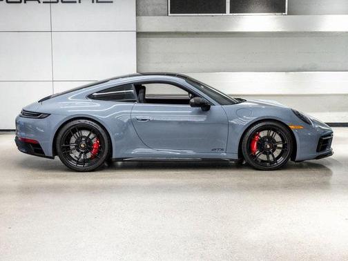 2024 Porsche 911 Carrera GTS