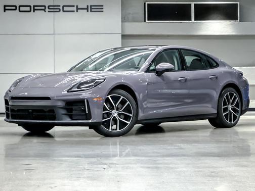 2025 Porsche Panamera 4
