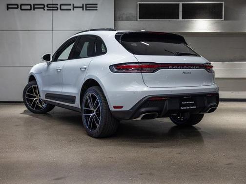 2025 Porsche Macan 