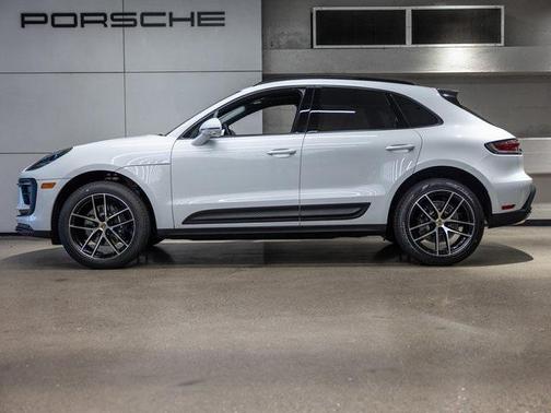 2025 Porsche Macan 
