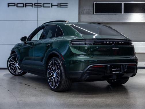 Green Metallic 2025 Porsche Macan Macan Electric