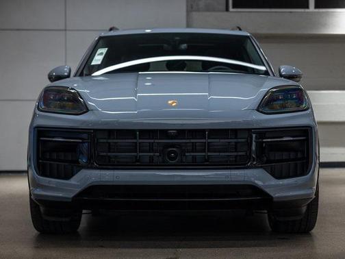 2026 Porsche Cayenne GTS