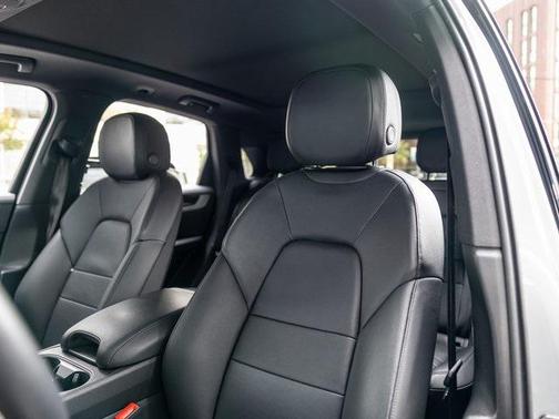 2025 Porsche Cayenne Cayenne