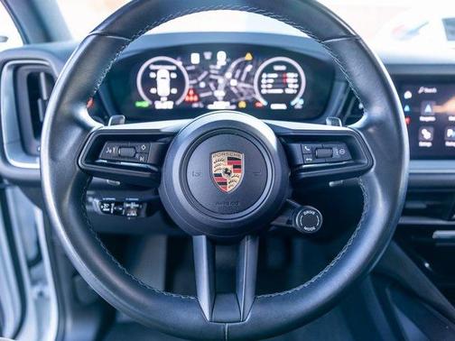 2024 Porsche Cayenne