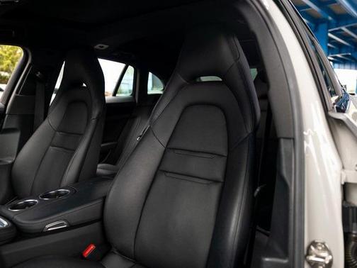 2023 Porsche Panamera 4S
