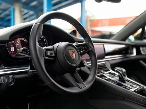 2023 Porsche Panamera 4S