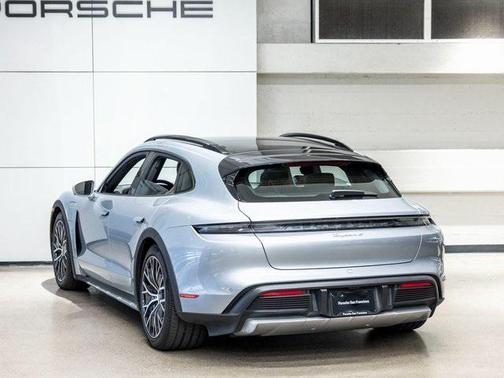 2023 Porsche Taycan Cross Turismo 4