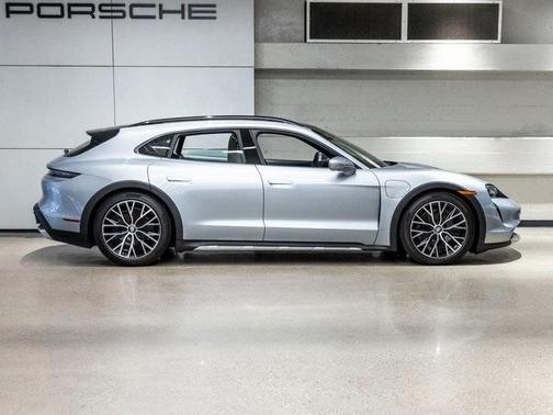 2023 Porsche Taycan Cross Turismo 4