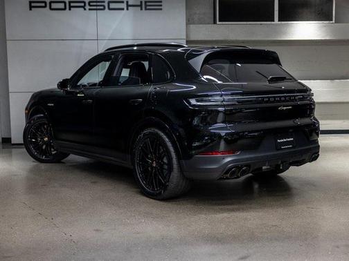 2026 Porsche Cayenne Cayenne E-Hybrid