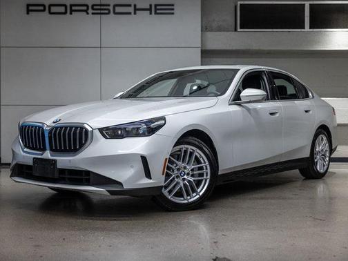 2024 BMW 530 530i