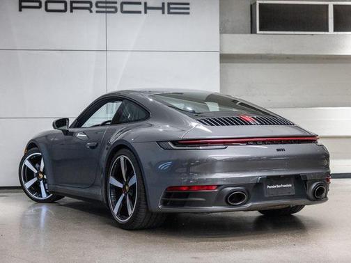 2021 Porsche 911 Carrera S