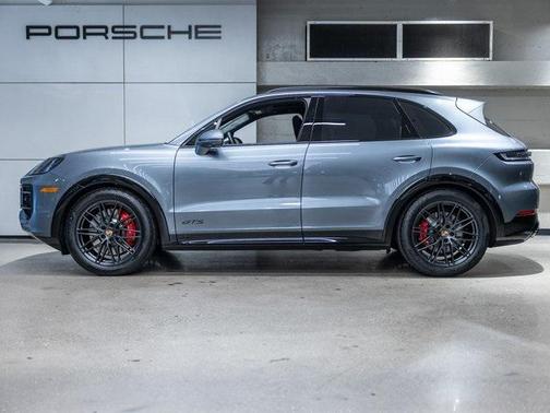 2026 Porsche Cayenne GTS