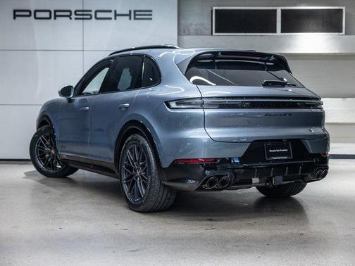 2026 Porsche Cayenne GTS