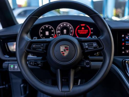 2025 Porsche Panamera 